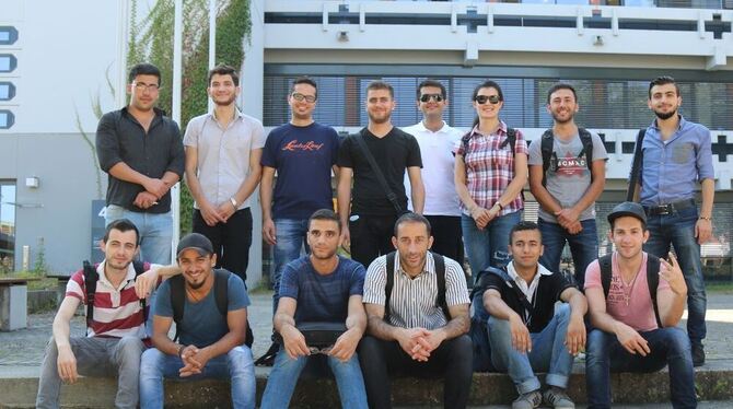 Die Perspektive nach der Flucht – ein Studium an der Hochschule Reutlingen? Das können Flüchtlinge jetzt in einem ersten Orienti Die Perspektive nach der Flucht – ein Studium an der Hochschule Reutlingen? Das können Flüchtlinge jetzt in einem ersten Orienti