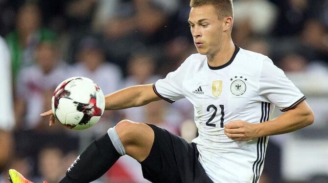Joshua Kimmich wird von allen Seiten gelobt.