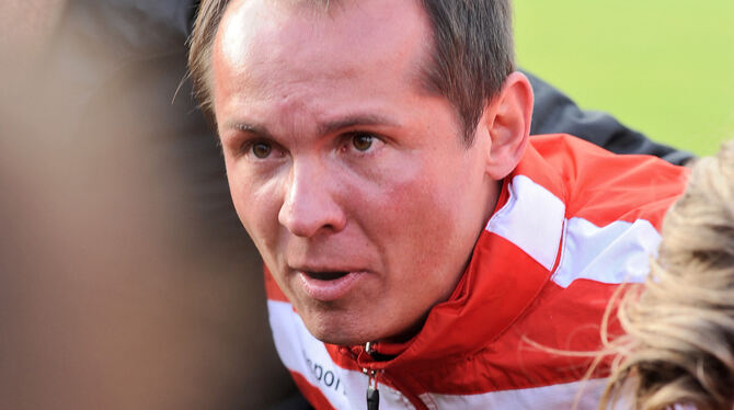 Ofterdingens Bernd Bauer gastiert mit seinem Team bei den Young Boys.  FOTO: EIBNER
