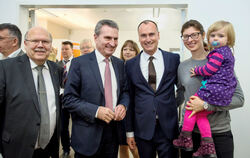 Beim CDU-Neujahrsempfang (erste Reihe von links) GEA-Verleger Valdo Lehari jr., EU-Kommissar Günther Oettinger, OB-Kandidat Dr. 