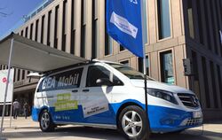 GEA-Mobil vor Stadthalle