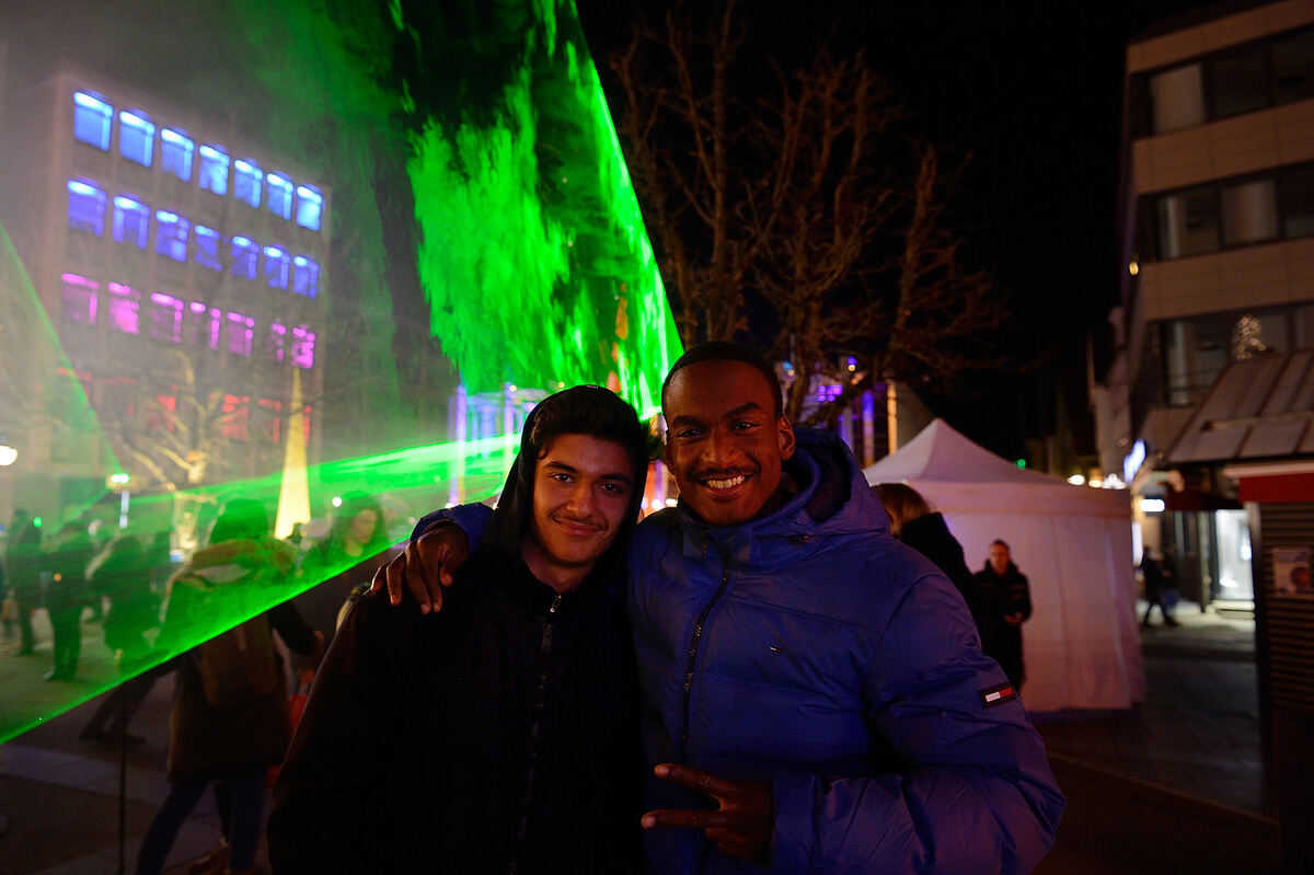 rt_leuchtet_55