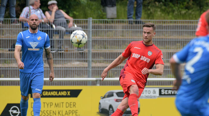 Beim SSV Reutlingen ist der Einsatz von Luca Wöhrle fraglich.  FOTO: BAUR