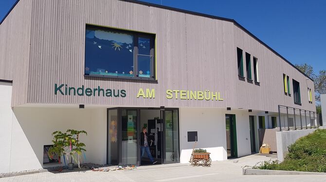 Das Kinderhaus Steinbühl in Undingen ist ein großer Gewinn für die Gemeinde, für Kinder, Eltern und Erzieher. Doch hier herrscht Das Kinderhaus Steinbühl in Undingen ist ein großer Gewinn für die Gemeinde, für Kinder, Eltern und Erzieher. Doch hier herrscht