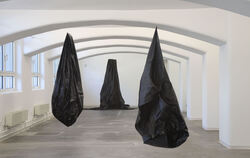 Constanze Vogt zeigt »Pausen« im Untergeschoss der Wandelhallen im Reutlinger Kunstmuseum/Galerie.  FOTO: MUSEUM