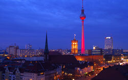 Als »flammender Appell« der Veranstaltungswirtschaft werden bei der »Night of Light« ab Montagabend markante Gebäude, wie zum Be