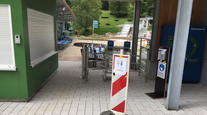 Derzeit kein Eintritt im Eninger Waldfreibad.