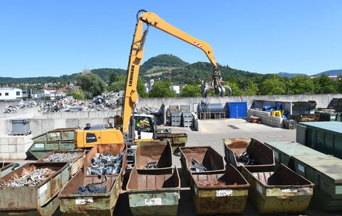 11000 Quadratmeter groß ist das Betriebsgelände der Rohstoffverwertung Reutlingen mit Blick auf die Achalm.