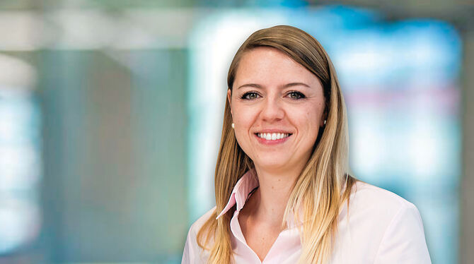 Julia Schöbel ist Personalleiterin bei Advanced Unibyte.