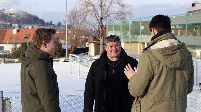 Frank Glaunsinger im Gespräch: So sieht er sich am liebsten. Er will die Sorgen der Menschen erfassen. FOTO: CDU Frank Glaunsinger im Gespräch: So sieht er sich am liebsten. Er will die Sorgen der Menschen erfassen. FOTO: CDU