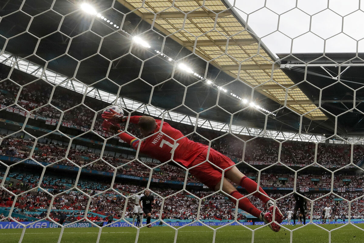 Manuel Neuer1