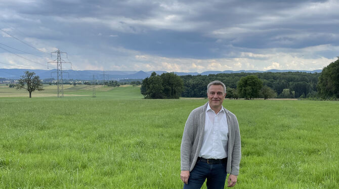 Hinter Oliver Wezel ist das Gebiet mit dem Namen Himmelreich zu sehen. FOTO: KLEIN Hinter Oliver Wezel ist das Gebiet mit dem Namen Himmelreich zu sehen. FOTO: KLEIN