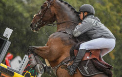 Hoch hinaus: Laura Bräuninger sichert sich den U25-Titel. FOTO: WALDENMAIER