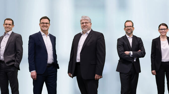 Wollen fusionieren: Jürgen Held (Volksbank Leonberg-Strohgäu (links) und Wolfgang Klotz (Vereinigte Volksbanken). FOTO: VV Wollen fusionieren: Jürgen Held (Volksbank Leonberg-Strohgäu (links) und Wolfgang Klotz (Vereinigte Volksbanken). FOTO: VV