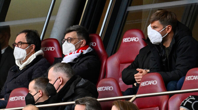 Ohne Maulkorb wetterte der Vorstandsvorsitzende Thomas Hitzlsperger nach dem enttäuschenden Auftritt bei der 2:3-Niederage gegen Ohne Maulkorb wetterte der Vorstandsvorsitzende Thomas Hitzlsperger nach dem enttäuschenden Auftritt bei der 2:3-Niederage gegen