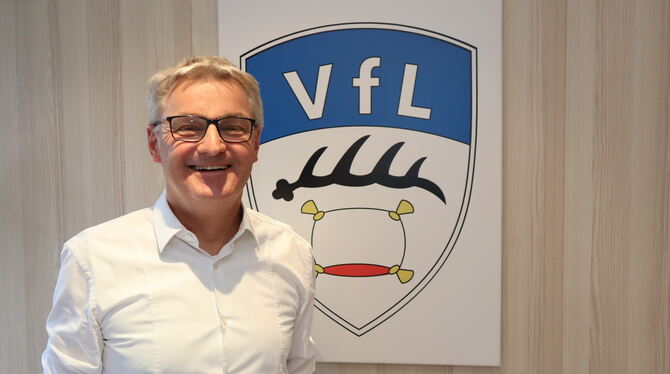 VfL-Präsident Sven Schauenburg tritt aus beruflichen Gründen etwas kürzer. FOTO: PRIVAT VfL-Präsident Sven Schauenburg tritt aus beruflichen Gründen etwas kürzer. FOTO: PRIVAT