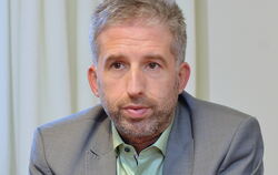 Tübingens Oberbürgermeister Boris Palmer hat sich in der Vergangenheit für die zweigleisige Wendlinger Kurve starkgemacht. FOTO: