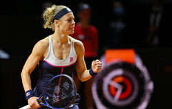 Die Metzingerin Laura Siegemund ist jetzt auch Buchautorin.  FOTO: WEBER/EIBNER   