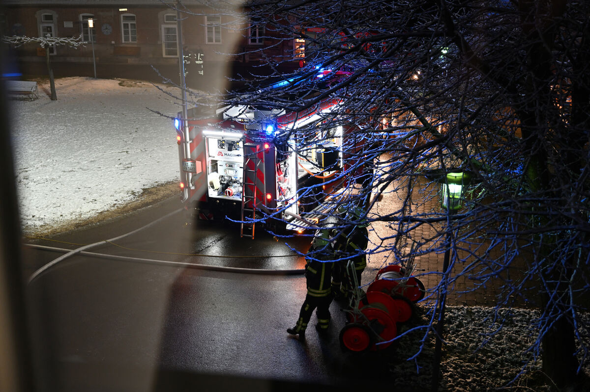 brand_oberlinstr_pieth_6 Der Brand war im Obergeschoss des Pfelegeheims ausgebrochen. Die Feuerwehr war schnell vor Ort. Die drei Menschen starben an Rau