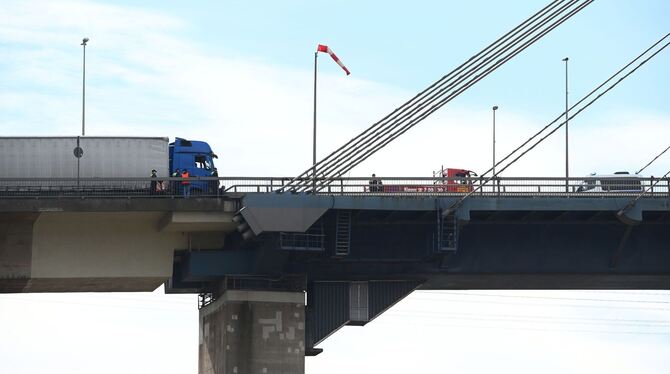 Köhlbrandbrücke