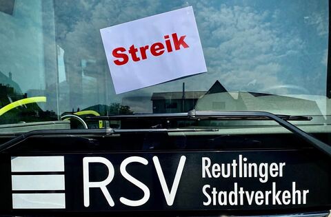 Erneuter Warnstreik: Busse In Reutlingen Und Der Region Stehen Still ...