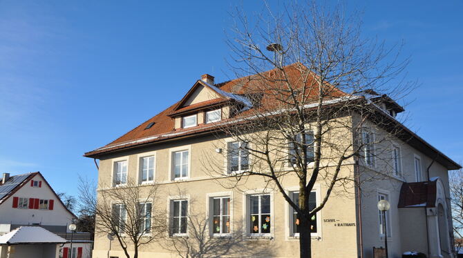 Gemeinderatssitzung Trochtelfingen In der Dorfschule Steinhilben werden derzeit 65 Schülerinnen und Schüler in vier Klassen unterrichtet