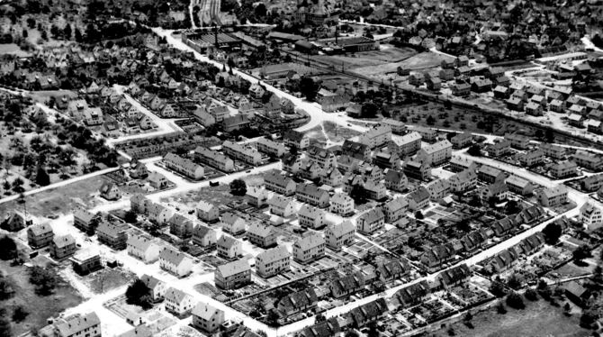 In der Siedlung Millert wurden Straßen nach Orten der Heimatvertriebenen benannt, so die Breslauer Straße, die Donaustraße, der