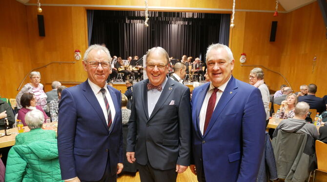 VdK Feier 110 Gäste waren zur Jubiläumsfeier des VdK Betzingen-Degerschlacht in die Betzinger Kemmler-Halle gekommen, darunter auch VdK-La