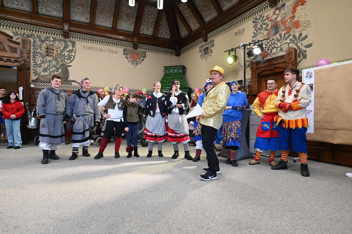 Sturm auf das Reutlinger Landratsamt. Sturm auf das Reutlinger Landratsamt.
