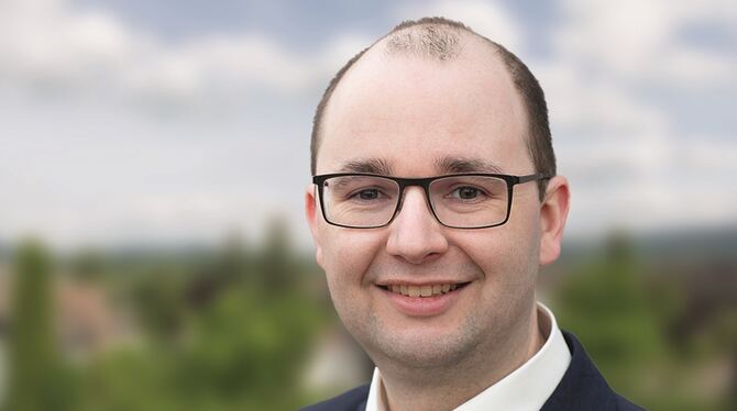 Simon Wagner, 36.