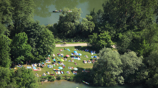 Gesund und sicher entspannen: Der Baggersee Hirschau wurde vier Jahre in Folge mit einer »ausgezeichneten« Wasserqualität bewert