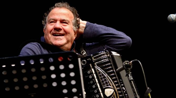 Landesjazzfestival Richard Gallianos Stil unterliegt keinerlei modischen Einflüssen.