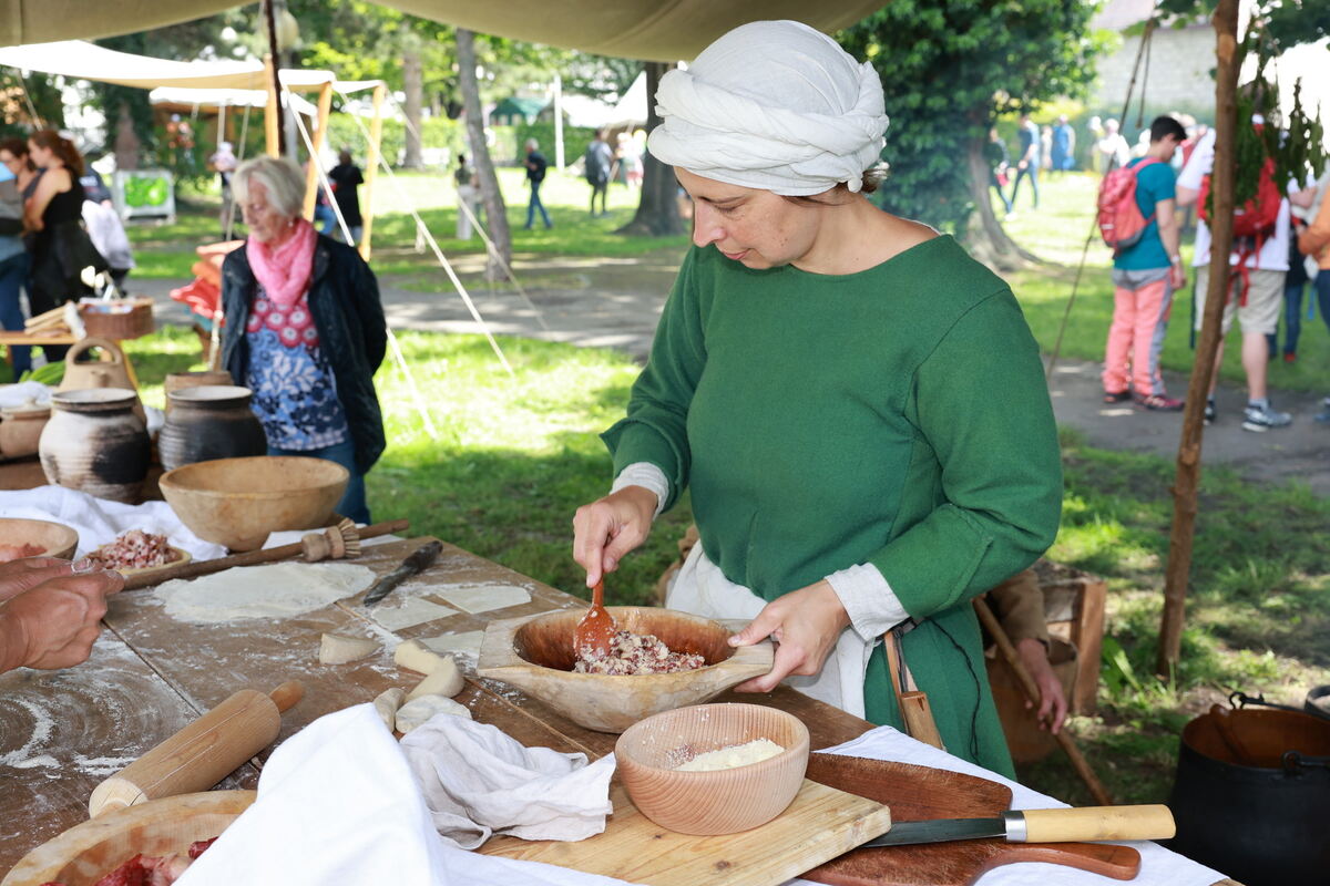 Mittelaltermarkt Pfu_Schloesslespark_2024__23