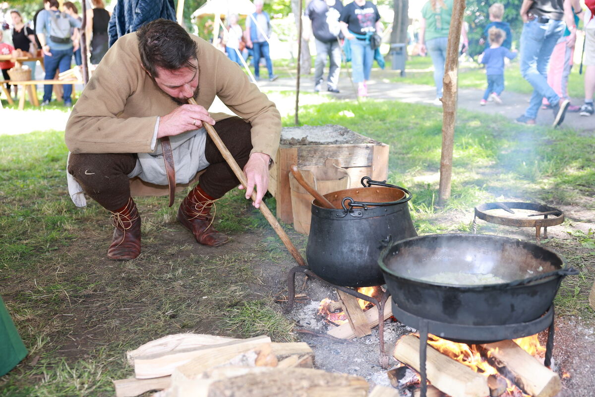 Mittelaltermarkt Pfu_Schloesslespark_2024__24