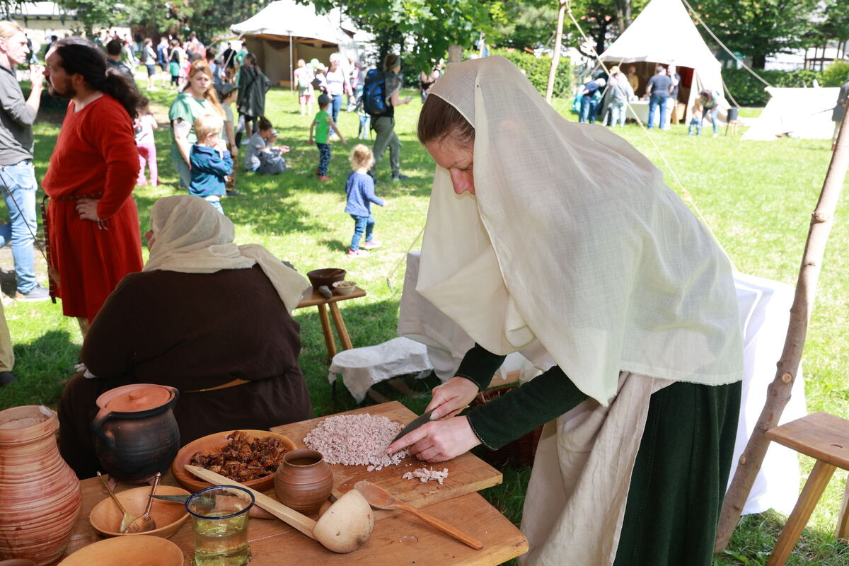 Mittelaltermarkt Pfu_Schloesslespark_2024__25