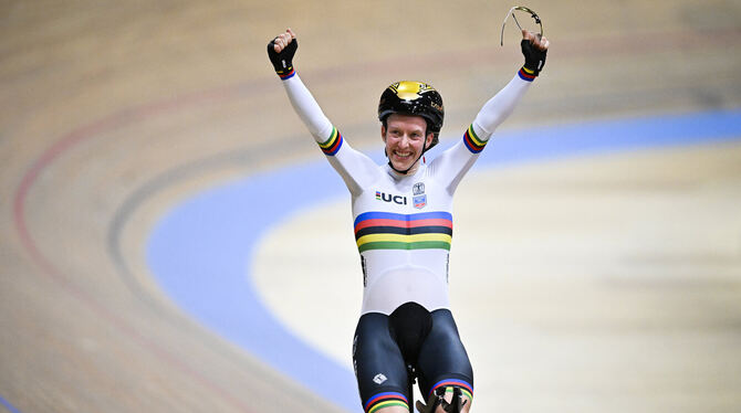 Schweiz,EM,Rennen,Helm,Brille,Qualifikation,Jubel,Mimik,Gestik,Bahnrad,DM Medaillenhoffnung bei Olympia in Paris: Franziska Brauße aus Eningen