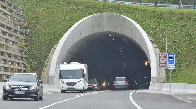 Das Nordportal des Reutlinger Scheibengipeltunnels.