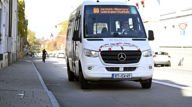 Ringbus Reutlingen Samstags on Tour: Der Ringbuslinie 80 gehört wie der samstägliche Gratisbusverkehr zu den 16 Maßnahmen der Verwaltung zur Stärk