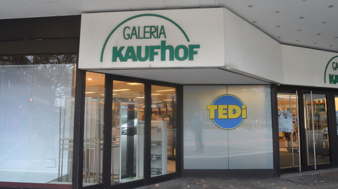 Tedi eröffnet in der Galeria Kaufhof eine Filiale auf Zeit. Tedi eröffnet in der Reutlinger Galeria Kaufhof eine Filiale auf Zeit.