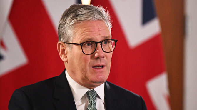 Der britische Premierminister Keir Starmer hat seine Zustimmung zum Sterbehilfe-Gesetz signalisiert. FOTO: NEAL/DPA Der britische Premierminister Keir Starmer hat seine Zustimmung zum Sterbehilfe-Gesetz signalisiert. FOTO: NEAL/DPA