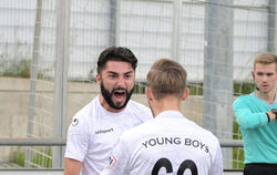 Mit Ante Galic der bislang erfolgreichste Torschütze bei den Young Boys Reutlingen: Marko Drljo (hinten). FOTO: T.BAUR/EIBNER