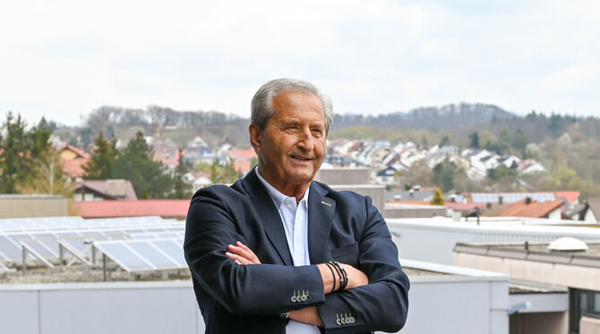 Rudolf Rampf hat sich 1980 selbstständig gemacht. Heute beschäftigt die von ihm gegründete Firmengruppe über 900 Menschen, davon Rudolf Rampf hat sich 1980 selbstständig gemacht. Heute beschäftigt die von ihm gegründete Firmengruppe über 900 Menschen, davon