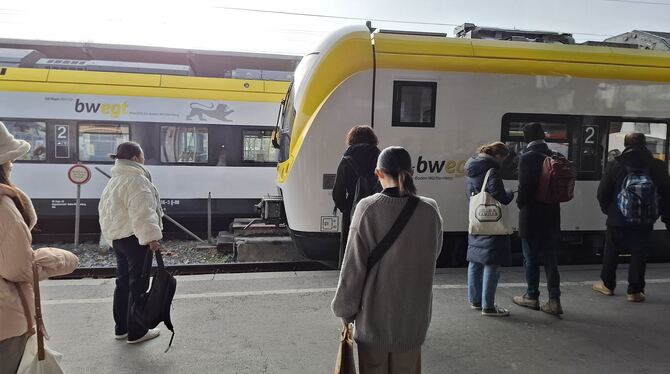Zugverkehr Endstation Tübingen: Nach Reutlingen und Urach müssen die Fahrgäste umsteigen. Die Zügen von Herrenberg enden künftig in Tübinge