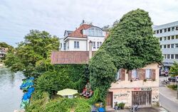 Was wird aus dem Cotta-Häuschen an der Neckarbrücke? Die Bausubstanz ist schlecht, Stadtplaner hätten es am liebsten schon vor e