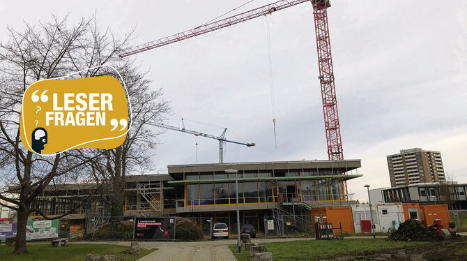 Kräne und Bauzäune dominieren derzeit das Bild auf dem Campus der Hochschule Reutlingen.