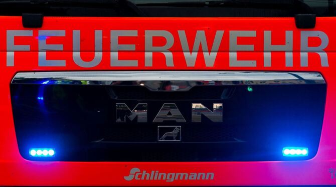 Feuerwehr - Symbolbild Feuerwehr - Symbolbild
