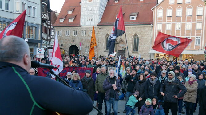 Der Musiker Thomas Theleweit sang mit seinem Song »Jeder isch gleich« gegen Rassismus an.