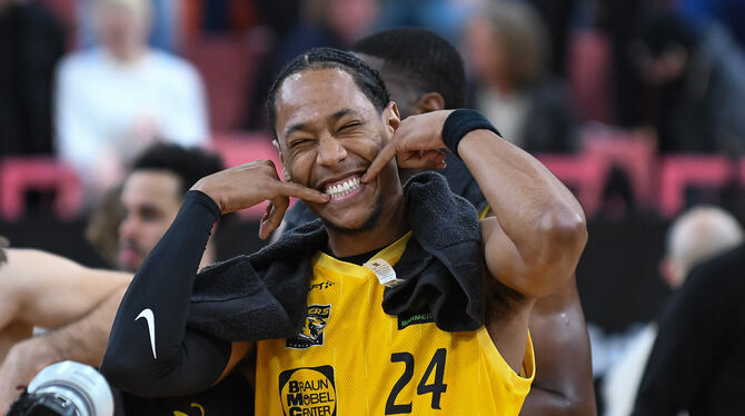 2. Bundesliga, Basketball, Eisbaeren Bremerhaven, Science City Jena, Tigers Tuebingen Seit vergangener Woche ein Tiger: Aufbauspieler Jamison Overton.