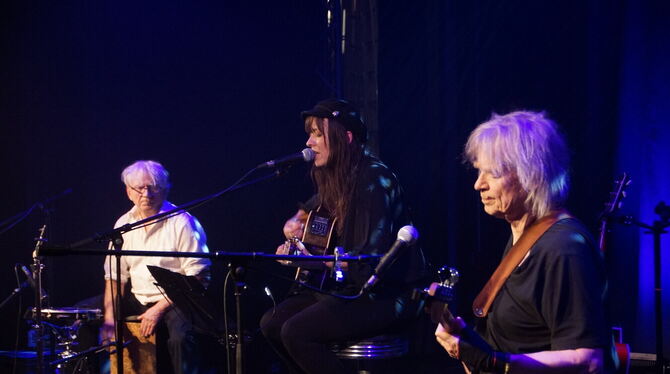 Ton Steine Scherben Ton Steine Scherben mit Funky K. Götzner, Birte Volta und Kai Sichtermann im franz.K.