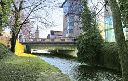 Hier gibt es noch viel zu tun: Im Bereich des Gaenslen-&-Völter-Geländes ist der Fluss noch in weiten Teilen mit alten Industrie